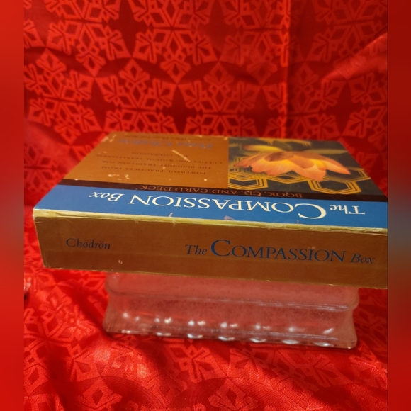 The Compassion Box : Book, CD, and Card Deck by Pema Chödrön - Picture 5 of 7